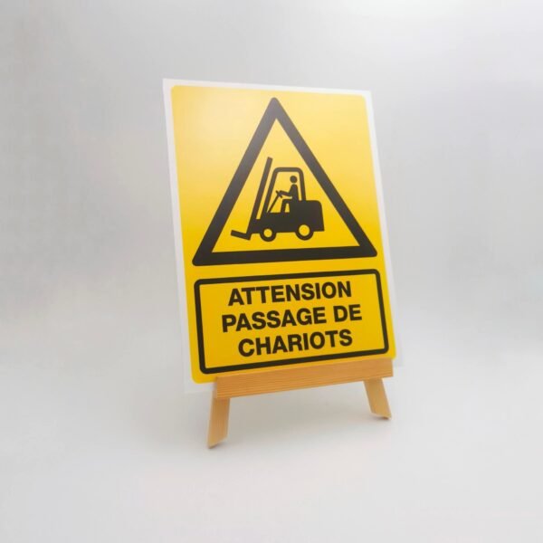 Panneau Attention Passage de Chariot