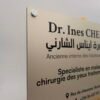 Plaque Professionnelle Dorée - Signalétique Élégante