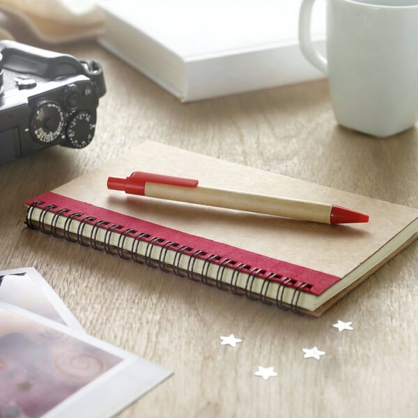 carnet-spirale-kraft-stylo-recycle.jpg Bloc-notes Kraft avec Stylo